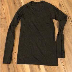 Lululemon Athletica long sleeve